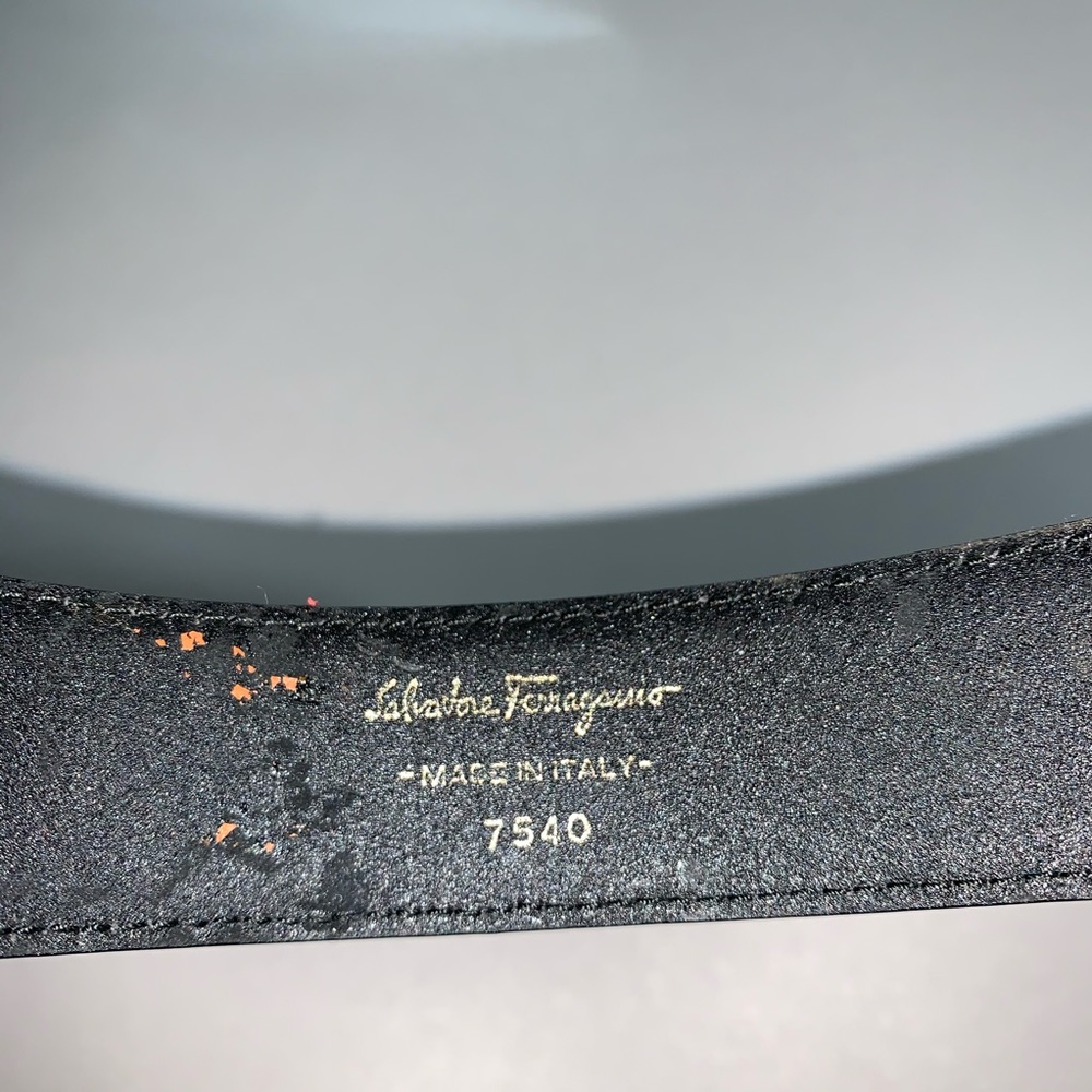 SALVATORE FERRAGAMO size MED black/gold BELT - Picture 2 of 7